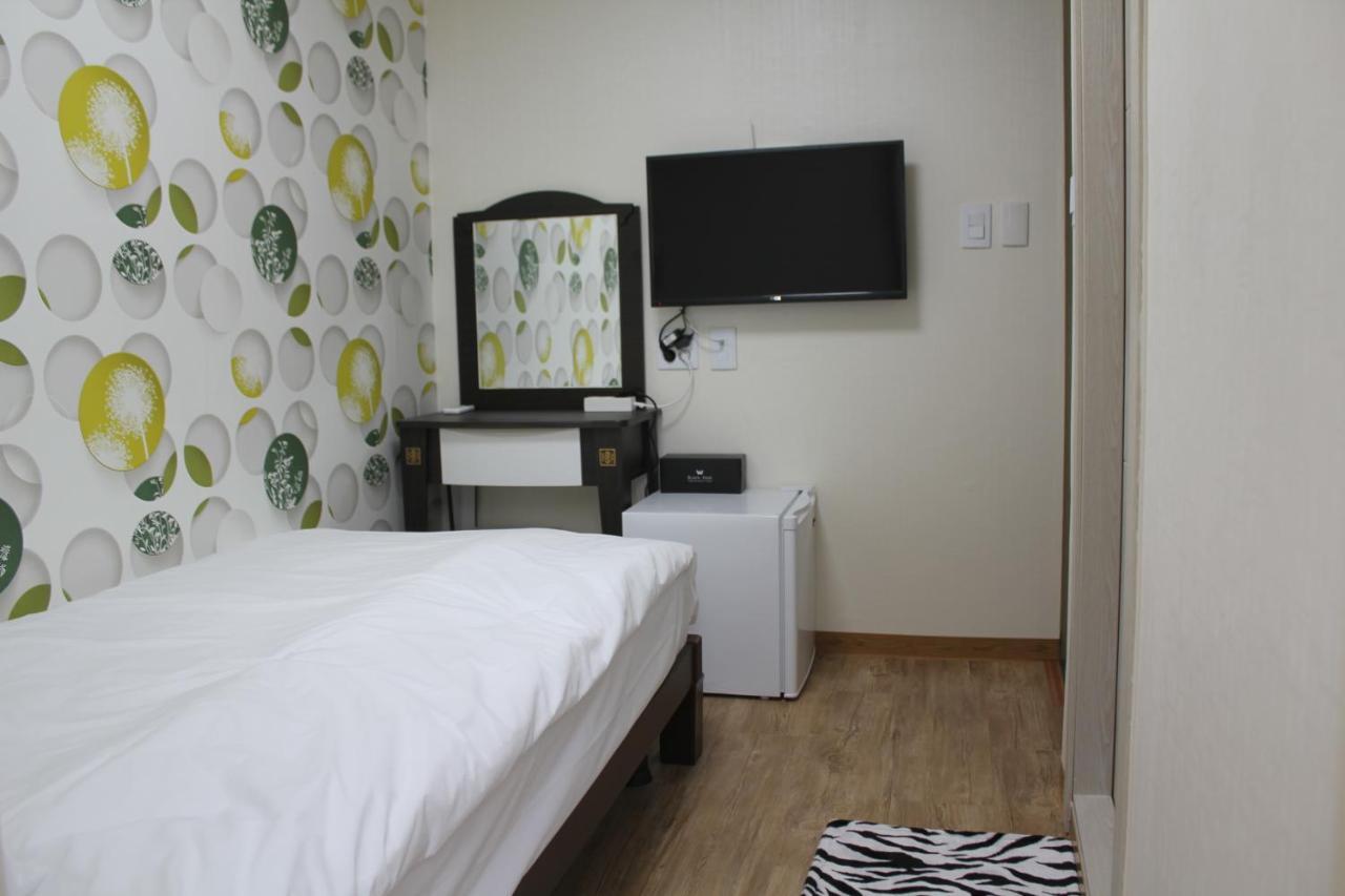 Hamory Guesthouse Dongdaemun Seúl Habitación foto